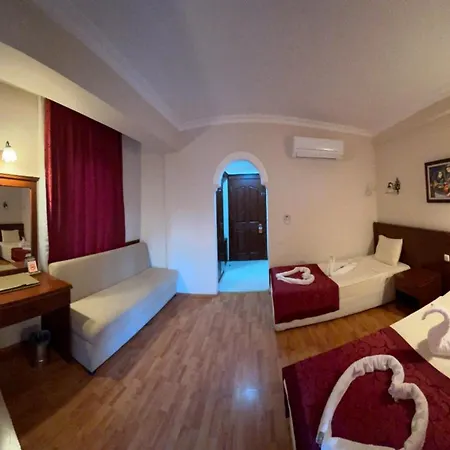 Hotel Astoria Park & Selection 4*