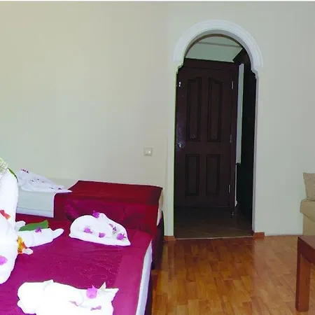 Astoria Park & Selection Hotel 4*